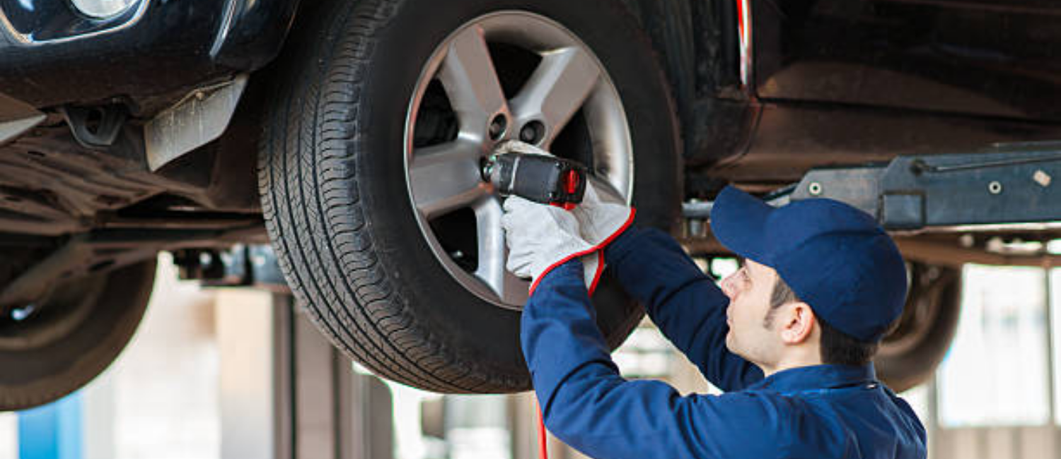 Car tyre repair, alignment, and rim work being carried out at our workshop in Al Quoz, Dubai