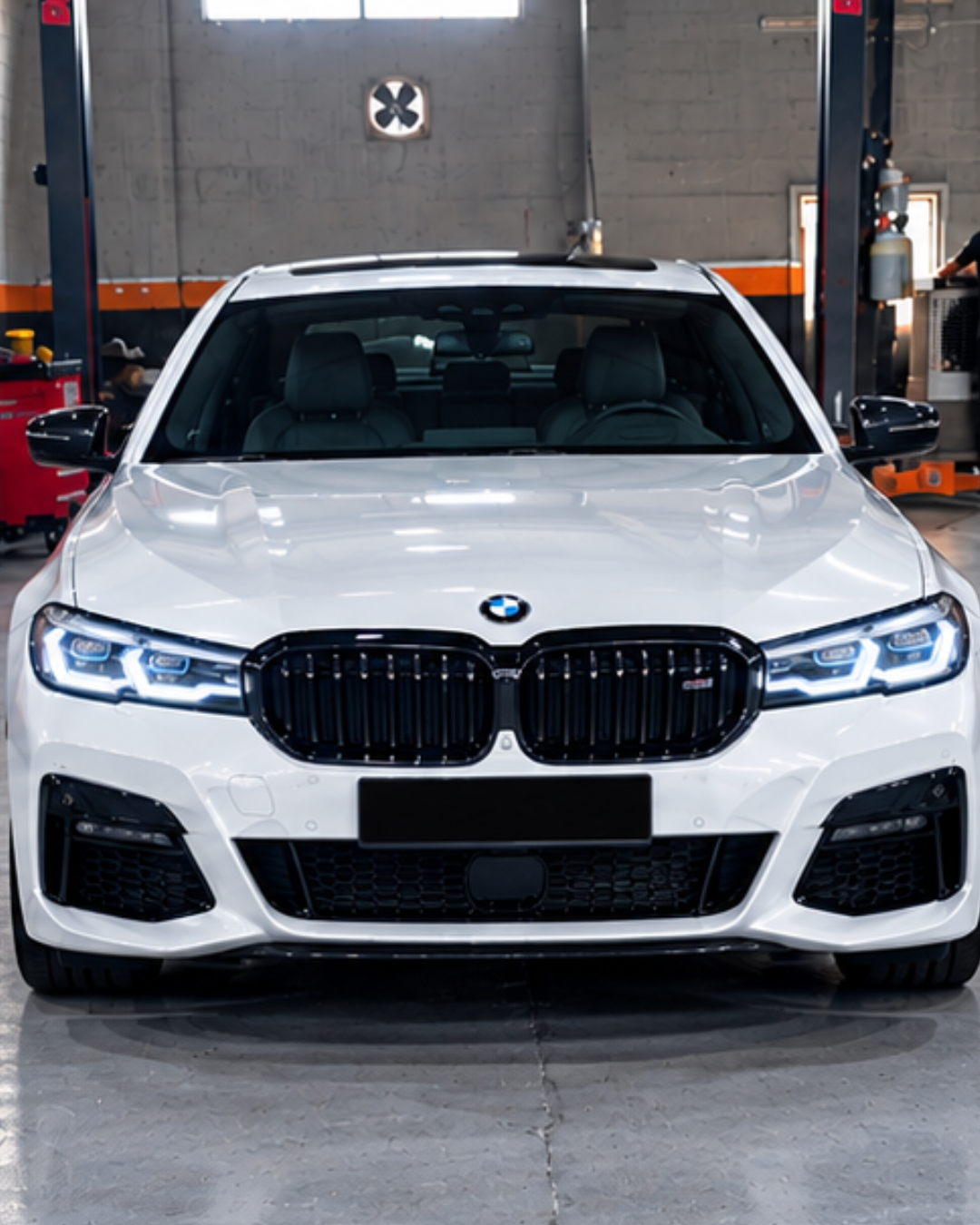 BMW engine service being carried out at our workshop in Al Quoz, Dubai